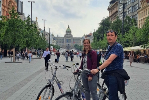 Recorrido en bicicleta eléctrica por la ciudad de Praga: 2 horas