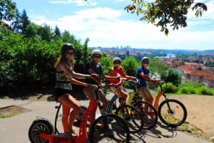 Prague: E-Bike/E-Scooter Viewpoint Tour