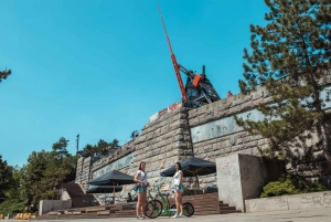 Prague: E-Scooter HUGO Bike Rental