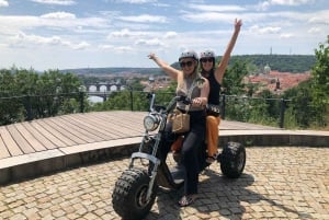 Prague: Electric Trike Viewpoints Tour