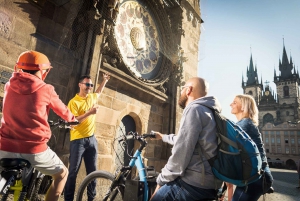 Prague: E-Scooter Grand City & Panoramas Small-Group Tour