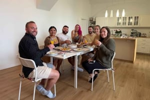 Prague: Farmers Market and Brunch Class with Celebrity Chef