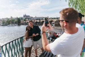 Prag: Heldagstur i den gamle bydel, flodkrydstogt og Prags borg