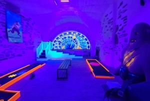 Prag: Glow Golf Minigolfspiel mit UV-Licht