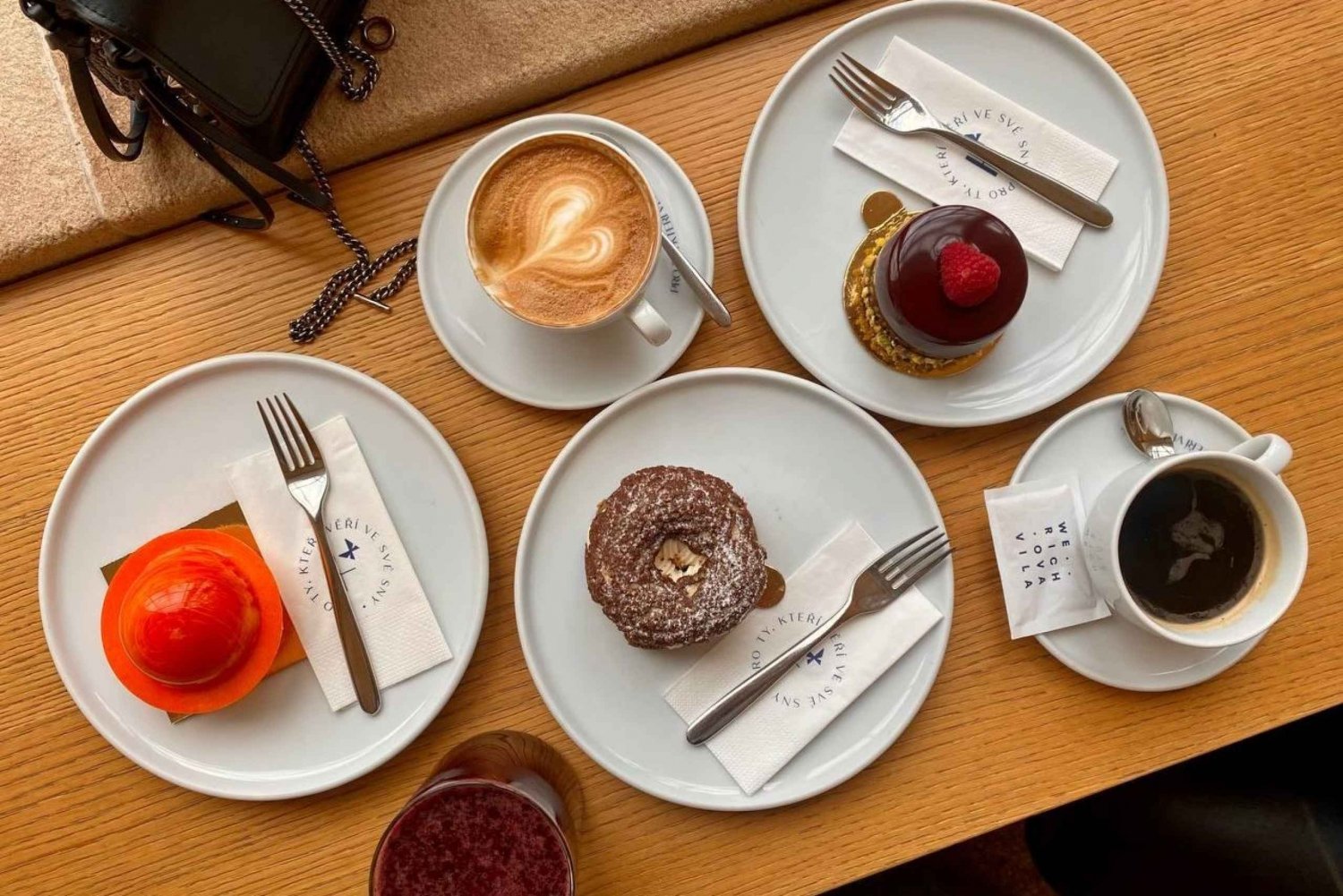 Prague: Guided Sweet Gourmet Walking Tour