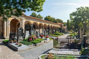 Prague: Guided tour to the historic fortress of Vyšehrad