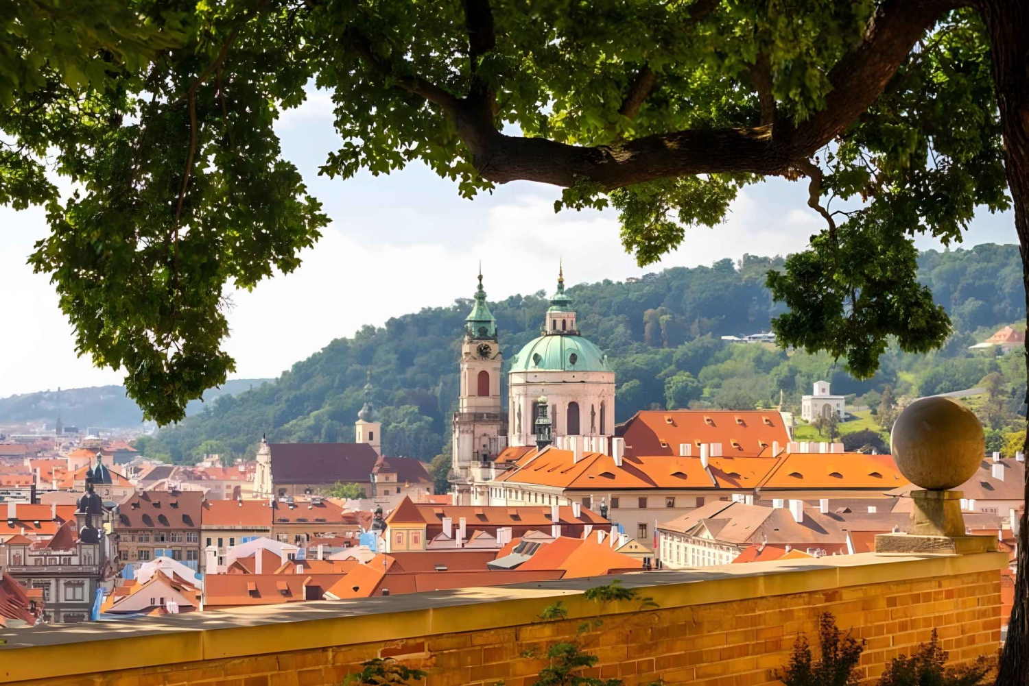 Prague: Guided tour with Local Guide and admissión tickets.