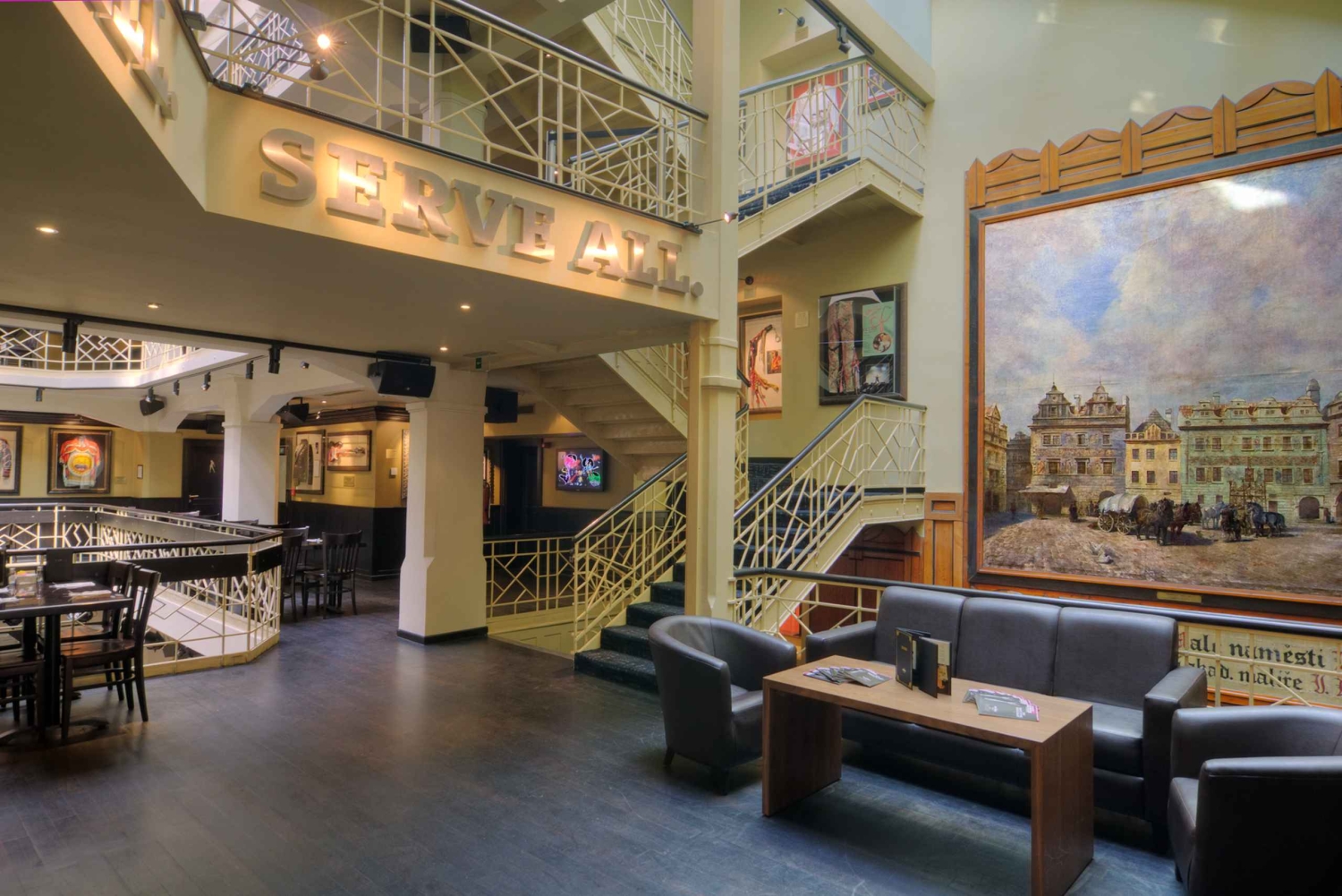 I Prag: Hard Rock Cafe med fast menu til frokost eller middag