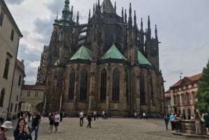 Prague: Highlights of Prague Private Half-Day Tour by Car
