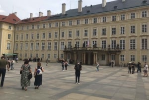 Prague: Highlights of Prague Private Half-Day Tour by Car