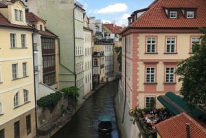 Prague: Highlights of Prague Private Half-Day Tour by Car