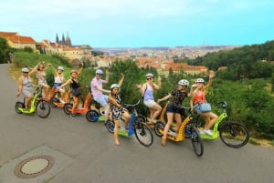 Prague: Highlights Tour on e-Scooter or eBike