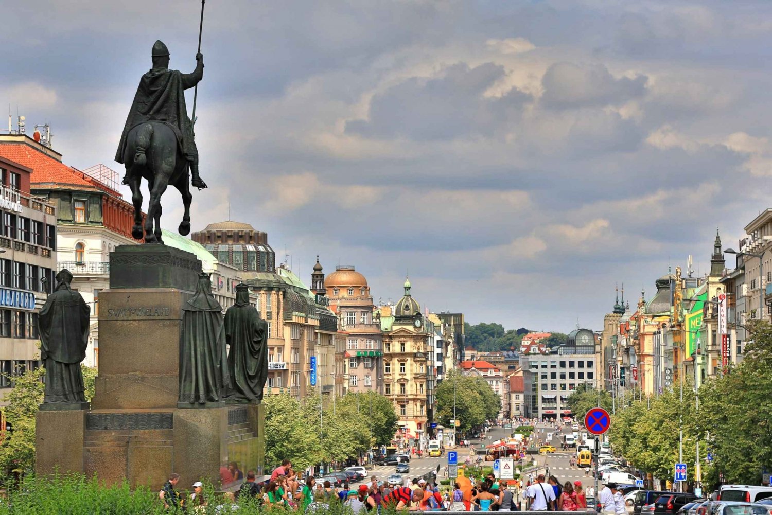 Prague: Historical Guided Walking Tour