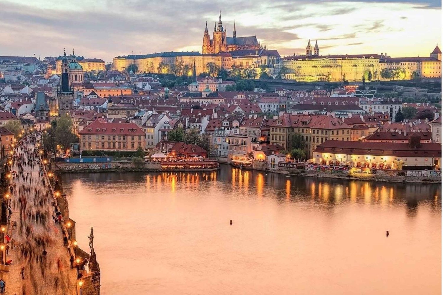 Prahan historialliset kohokohdat, mukaan lukien Loretan luostarikierros