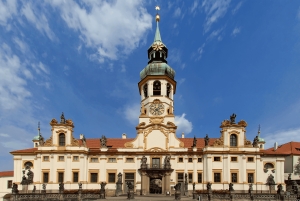 Prahan historialliset kohokohdat, mukaan lukien Loretan luostarikierros