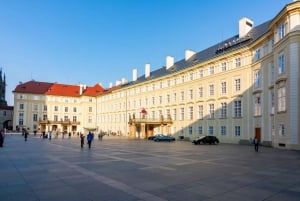 Prague Hradcany Castle, St Vitus Cathedral Tour with Tickets