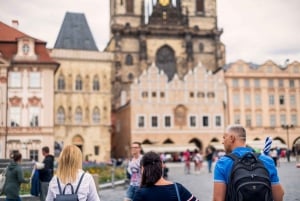 Prague: Iconic Insider Exterior Grand Walking Tour