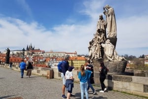 Prague: Iconic Insider Exterior Grand Walking Tour