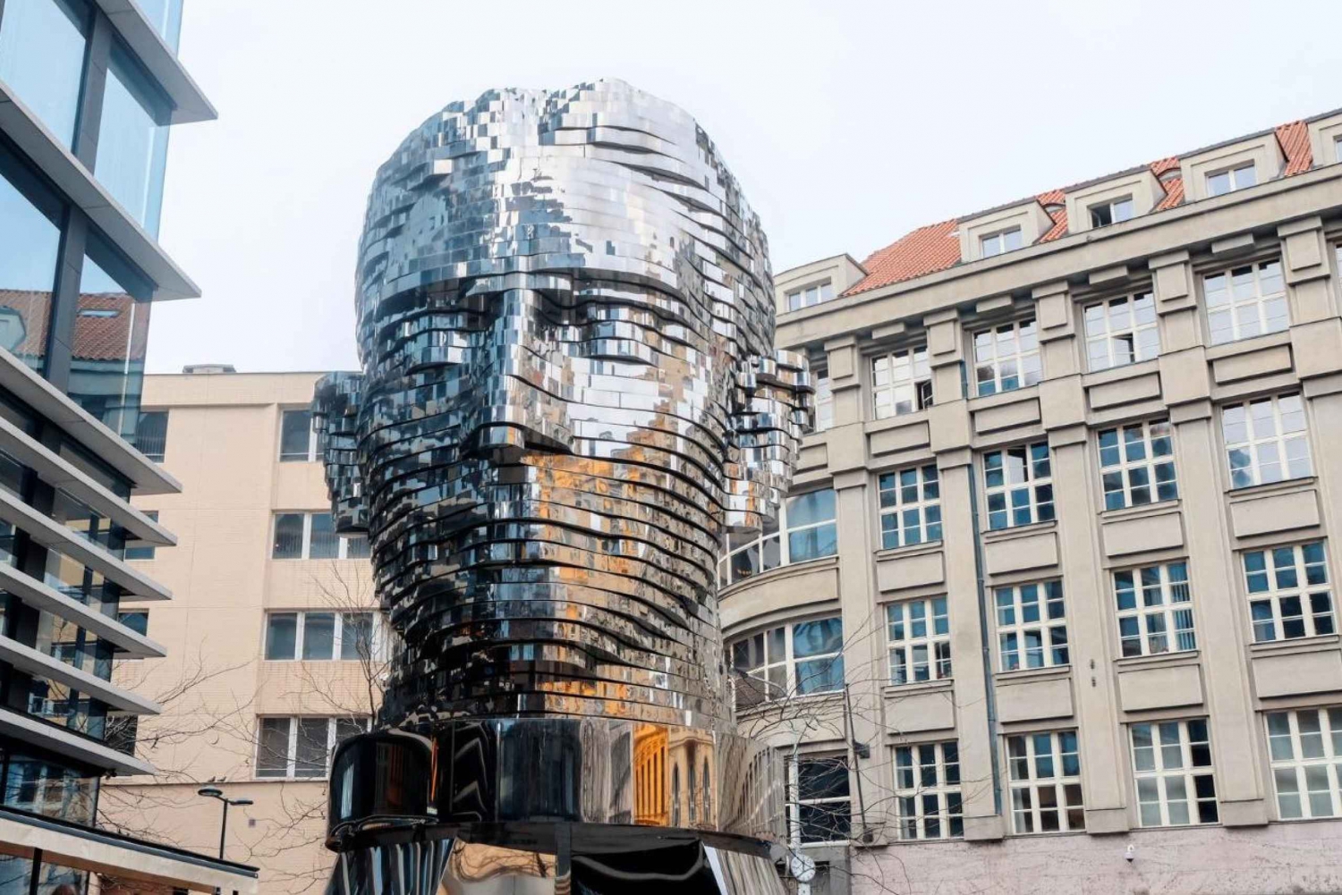 プラハ:地元の人とインスタ映えする散歩