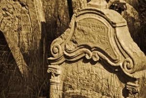 Экскурсия по еврейскому кварталу Праги на французском языке с посещением памятников