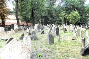 Prague: Jewish Quarter Walking Tour with Admission Tickets