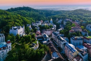 Prag: Karlovy Vary & Loket-tur med varma källor och slott
