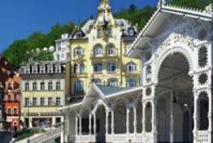 Prague: Karlovy Vary Tour with Lunch and Moser Museum Visit