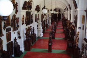 Prag: Karlštejn Castle Guided Tour with Entry Ticket