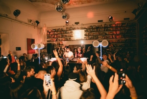 Praga: fiesta de Nochevieja en Klubovna 2. Patro 25/26