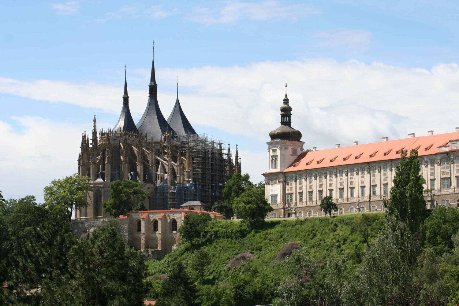 Praga: Kutná Hora, Catedral de Santa Bárbara e Igreja dos Ossos