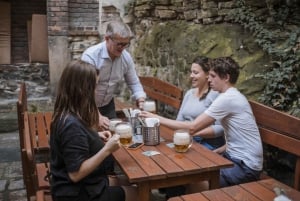 Prague: Local Pub Walking Tour with 5 Beers