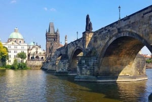 Prague: Lunch Cruise on Vltava River with open Buffet