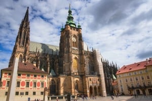 Praga: ingresso para o Madame Tussauds e city tour digital