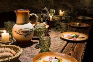 Prague: Medieval Dinner with Transfers