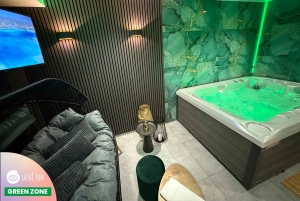 Praag: moderne privéspa met jacuzzi en sauna
