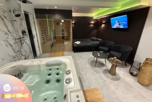 Praag: moderne privéspa met jacuzzi en sauna