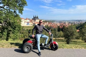 Prahan luostari & panoraamanäköalapaikka Electric Trike Tour - kierros moottoripyörällä