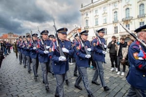 Prahas vakreste spasertur: utsikt over slottet og klostret i Praha