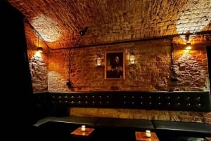 Praga: Capodanno al Kontakt Bar con drink e musica dal vivo