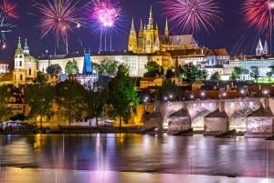 Prague: New Year's Eve Dinner Cruise with Unlimited Drinks