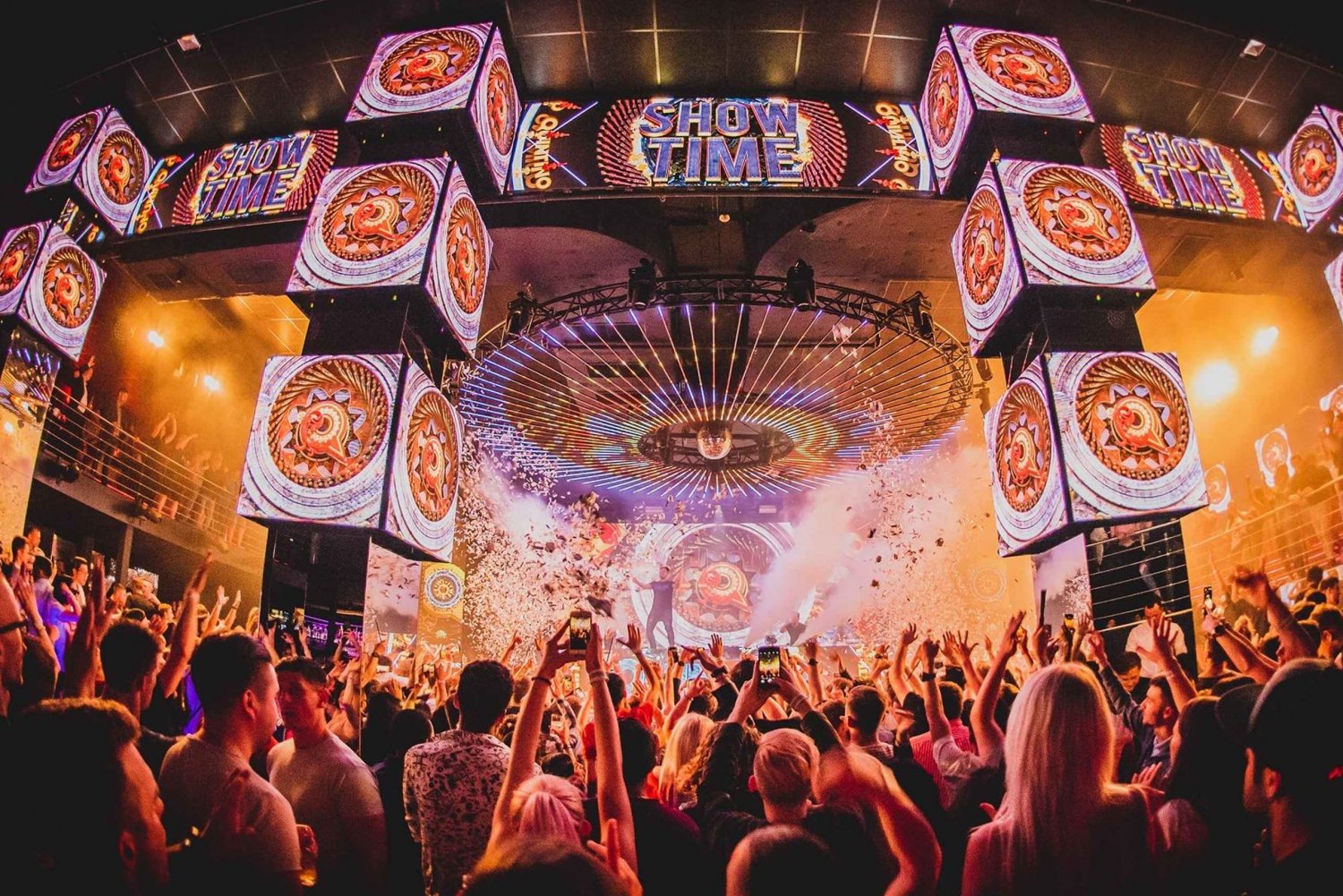 Prague : Soirée VIP sur un bateau pour le Nouvel An + EPIC Club