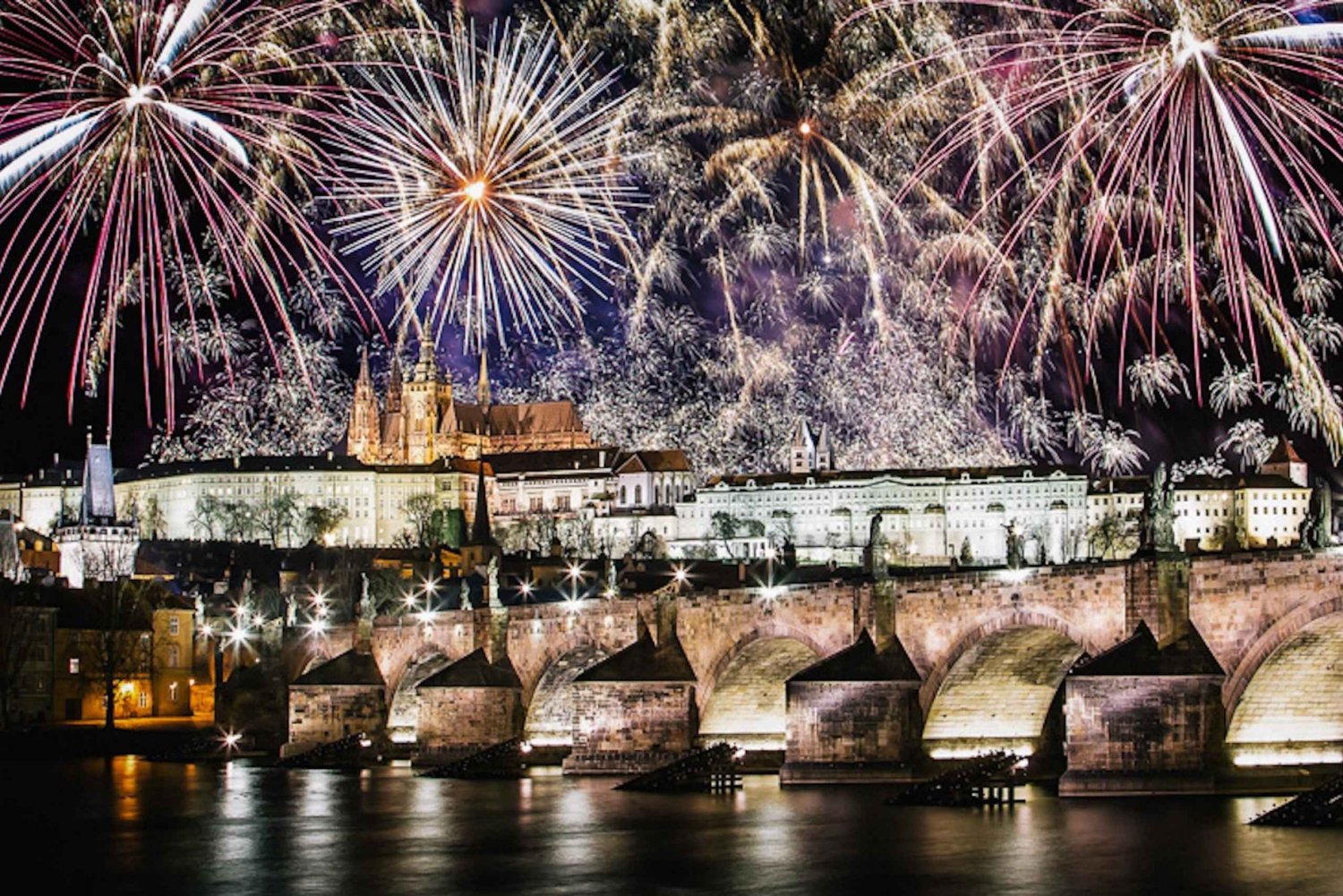 Prague: New Year's Eve Pub Crawl & Shots Bar Club Entry