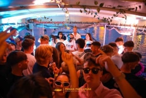 Prague : Soirée VIP sur un bateau pour le Nouvel An + EPIC Club