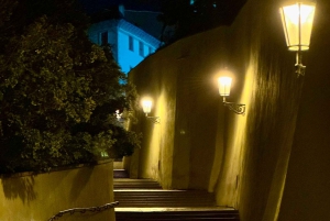Praga: Nocny spacer po Zamku Praskim z widokiem na miasto