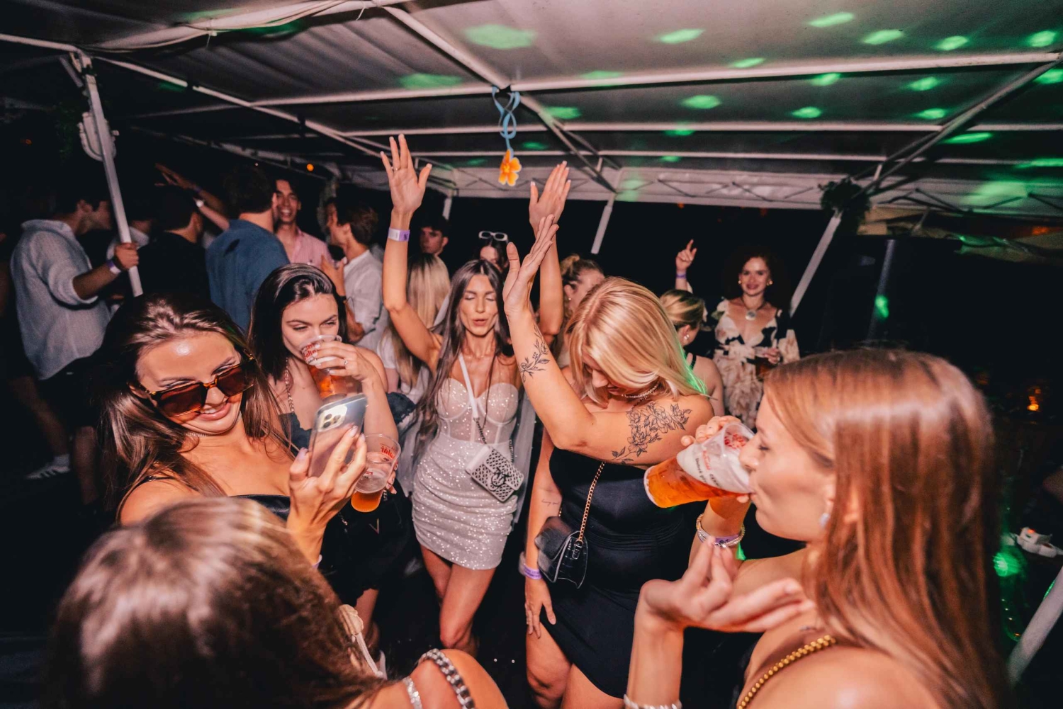 Prague : soirée du Nouvel An, 2 heures d'open bar, feux d'artifice, boîte de nuit SaSaZu