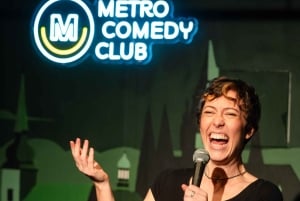 Praga: NYE con spettacolo comico, bevande illimitate e fuochi d'artificio