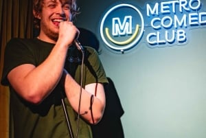 Praga: NYE con spettacolo comico, bevande illimitate e fuochi d'artificio