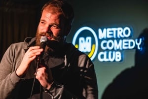 Praga: NYE con spettacolo comico, bevande illimitate e fuochi d'artificio