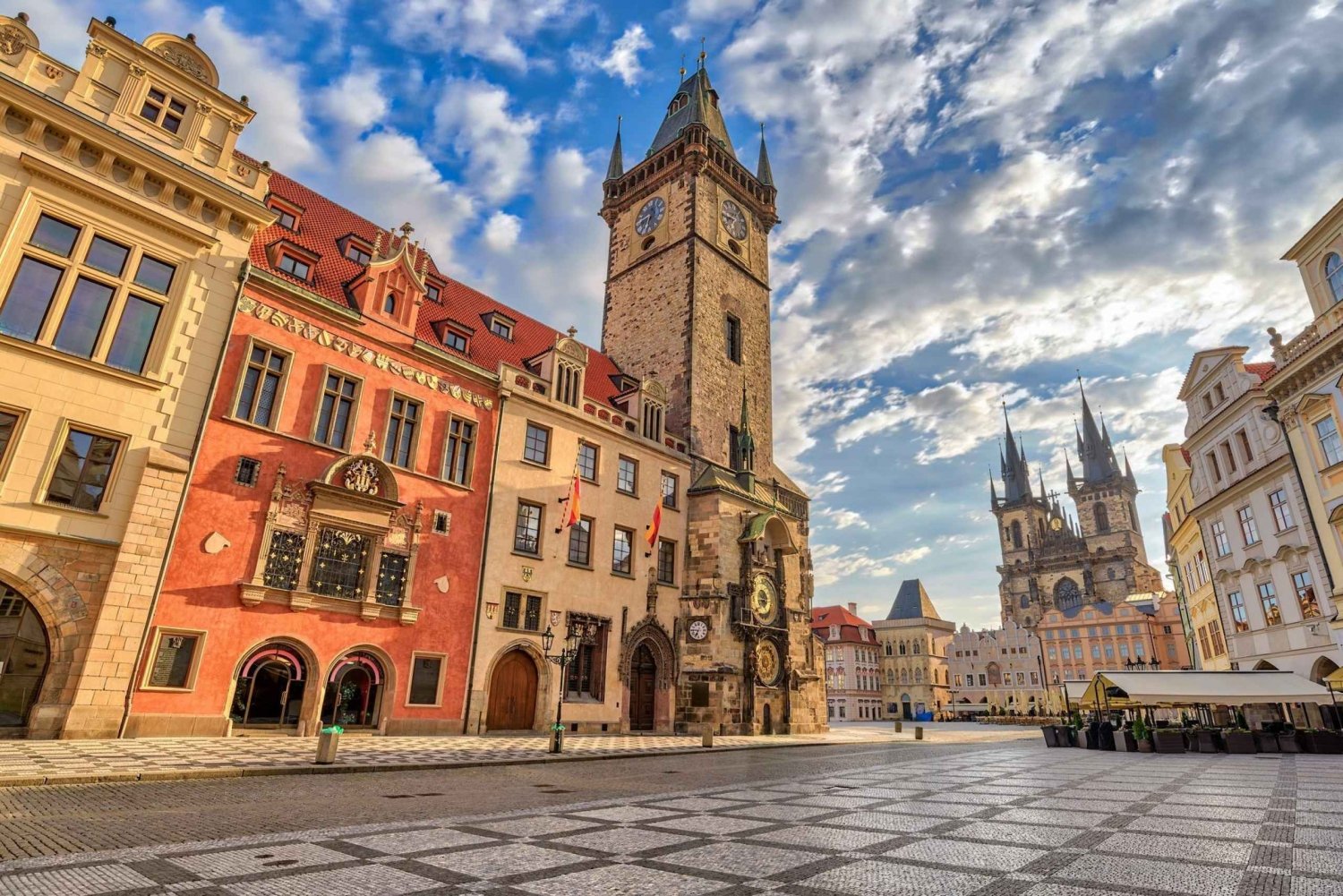 Prague: Old Town and Jewish District Walking Tour