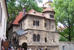 Prague: Old Town and Jewish District Walking Tour